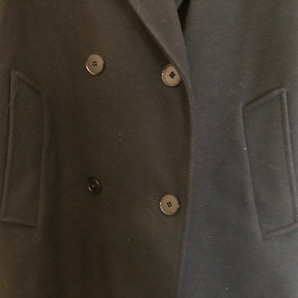 Woman’s Long Wool Coat – Vintage – Preowned - Picture 5 of 8